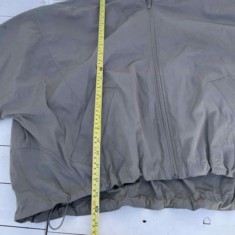 lululemon athletica Women's Gray Windbreaker